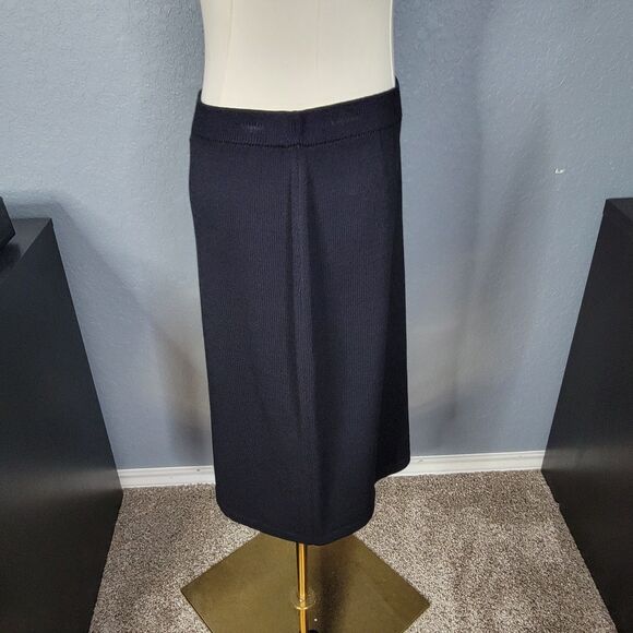 St. John Basics Santana Knit Skirt Size 8 Black Pencil Style Career Formal Wear - Picture 8 of 16